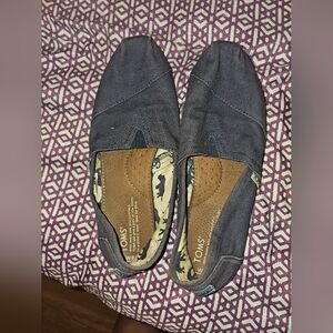 TOMS Classic Navy Slip-On Shoes